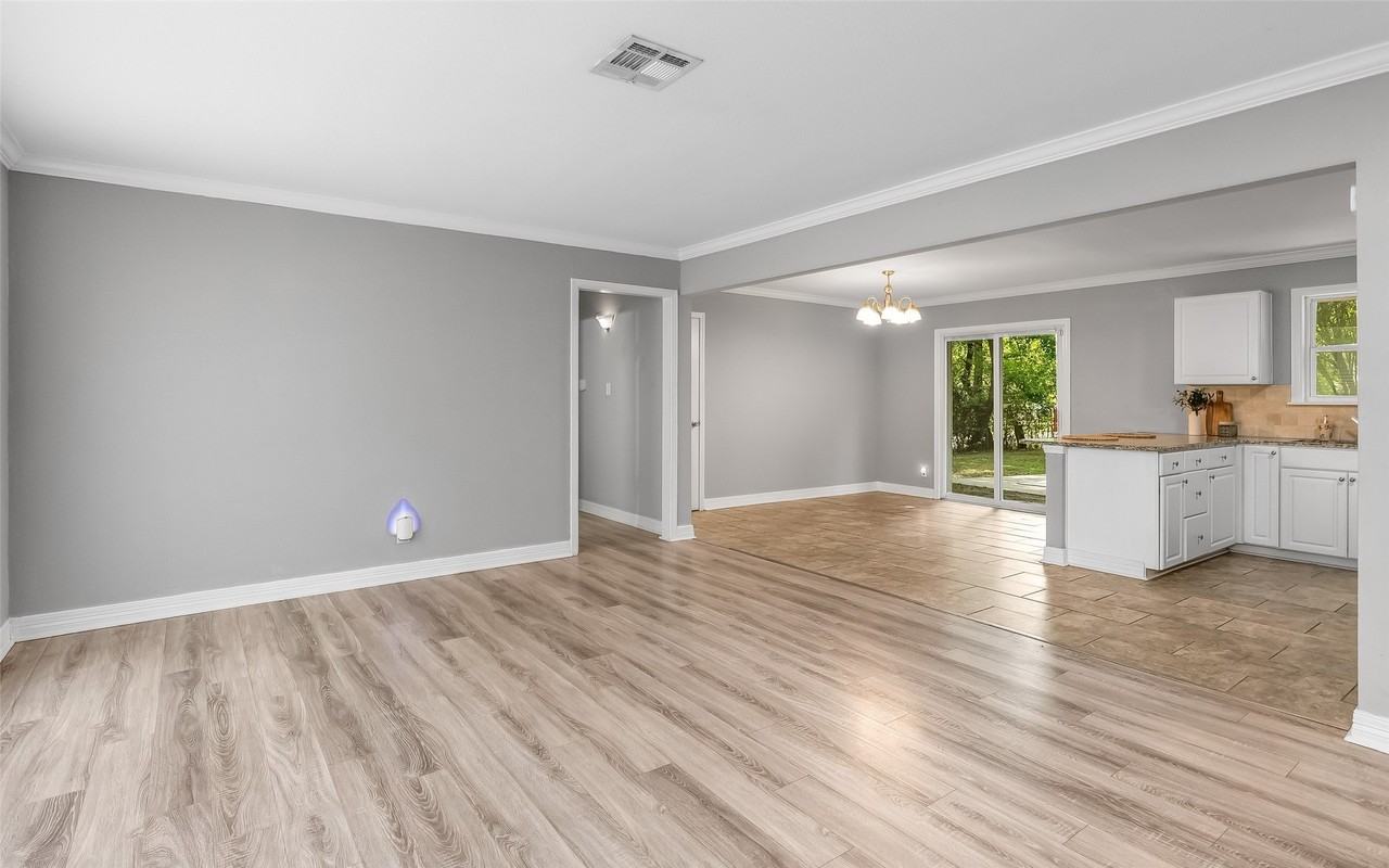 8984 Marva Dr - Photo 4 of 22
