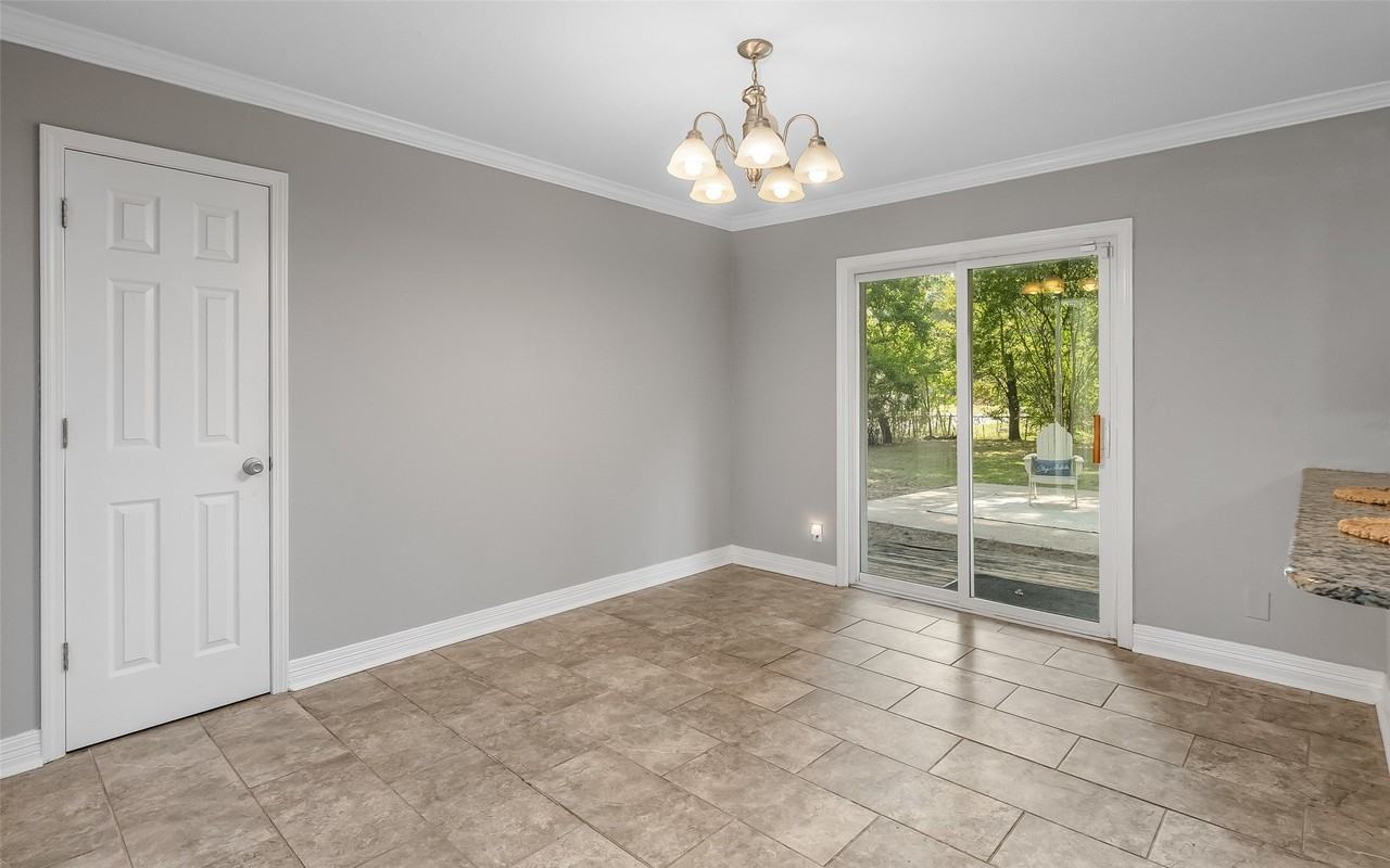 8984 Marva Dr - Photo 6 of 22