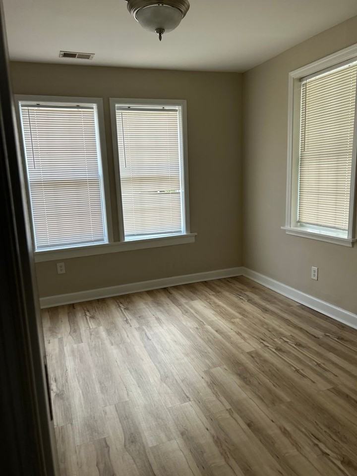 3021 Appleton Ave - Photo 4 of 18