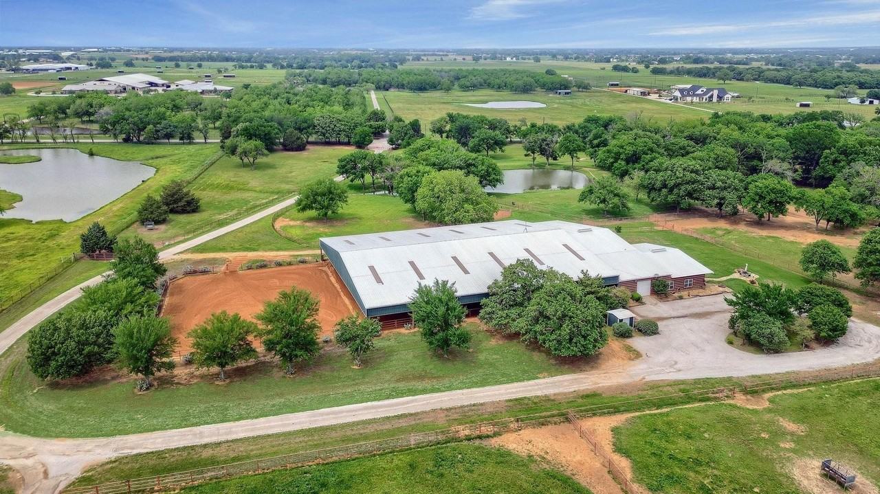 10898 Friendship Rd - Photo 2 of 24