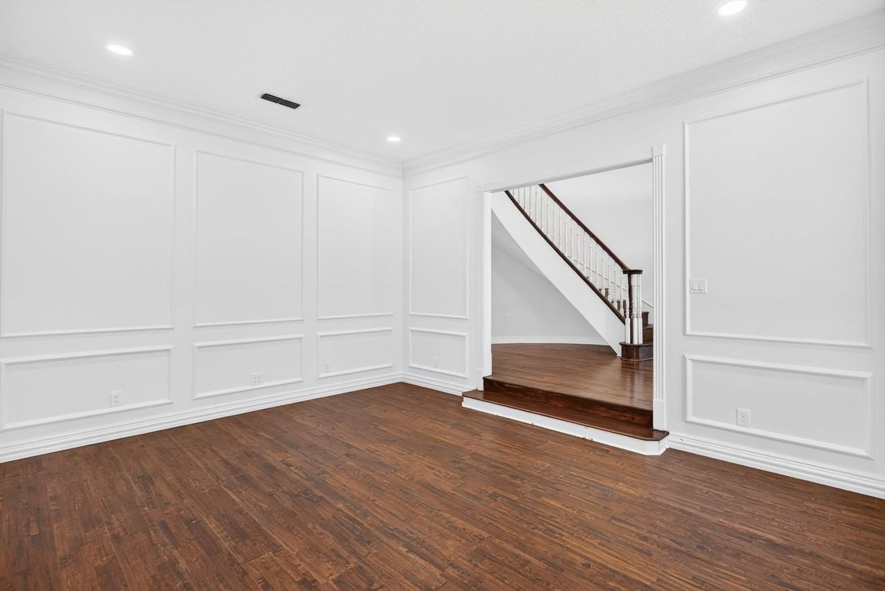 3403 Crossgate Cir S - Photo 5 of 39