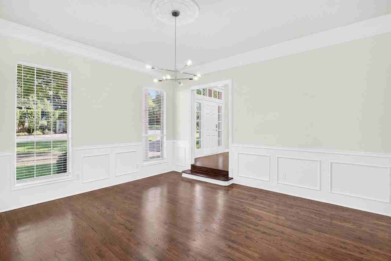 3403 Crossgate Cir S - Photo 7 of 39