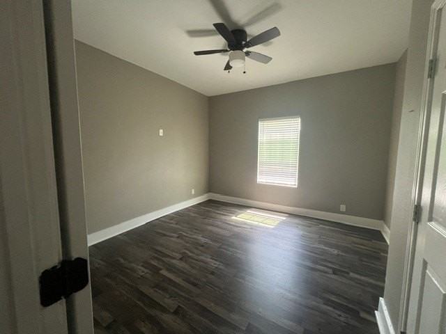 1333 N Commerce St - Photo 6 of 12