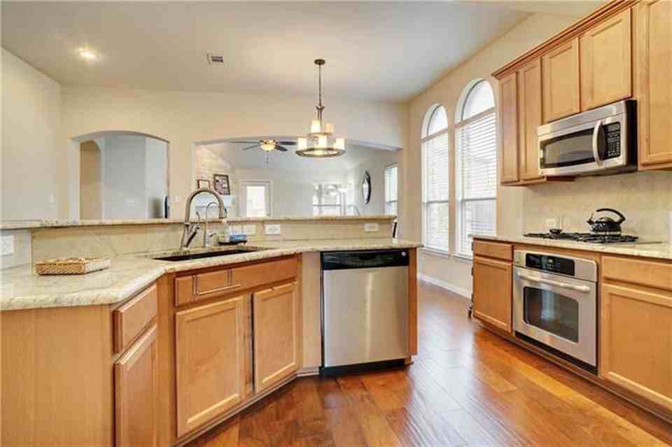 1709 Imperial Springs Dr - Photo 5 of 20