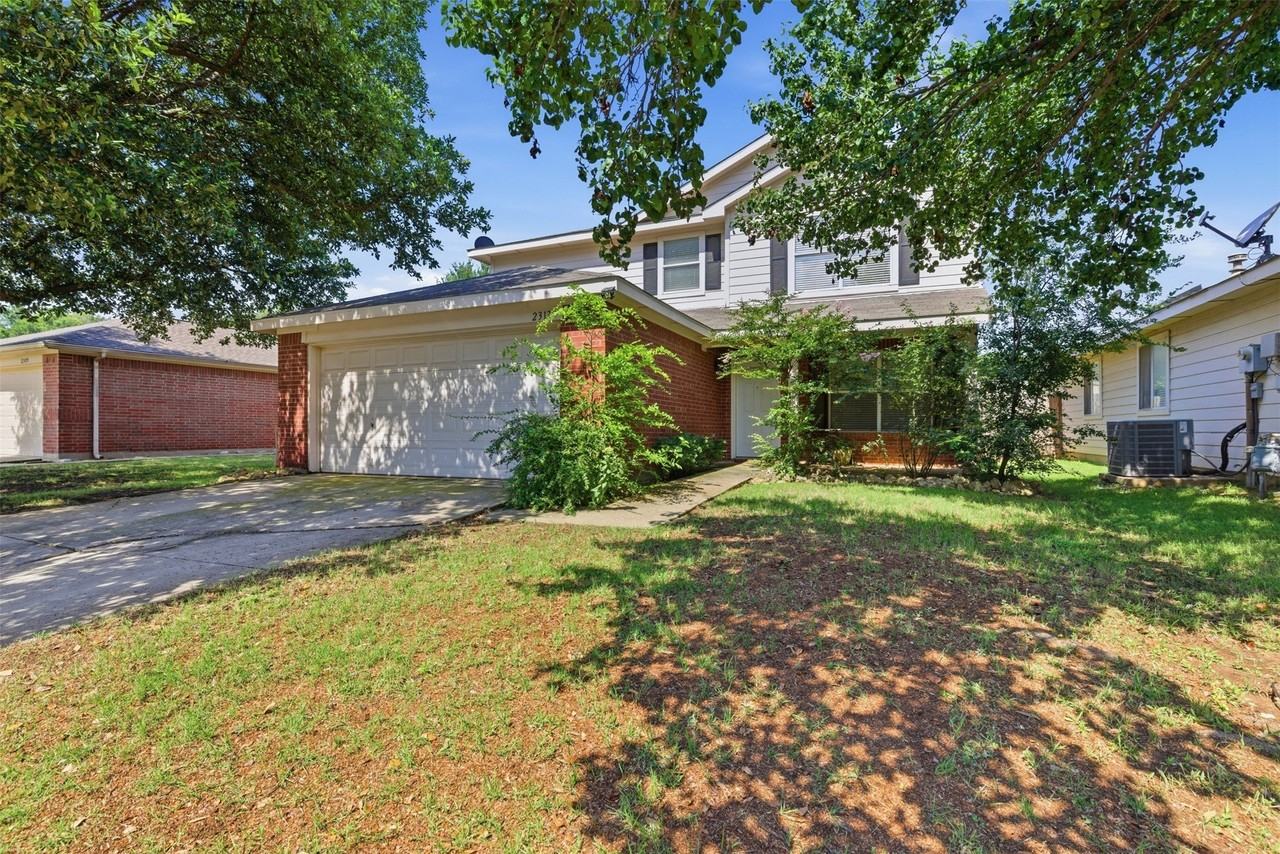 2313 Southway - Photo 3 of 35