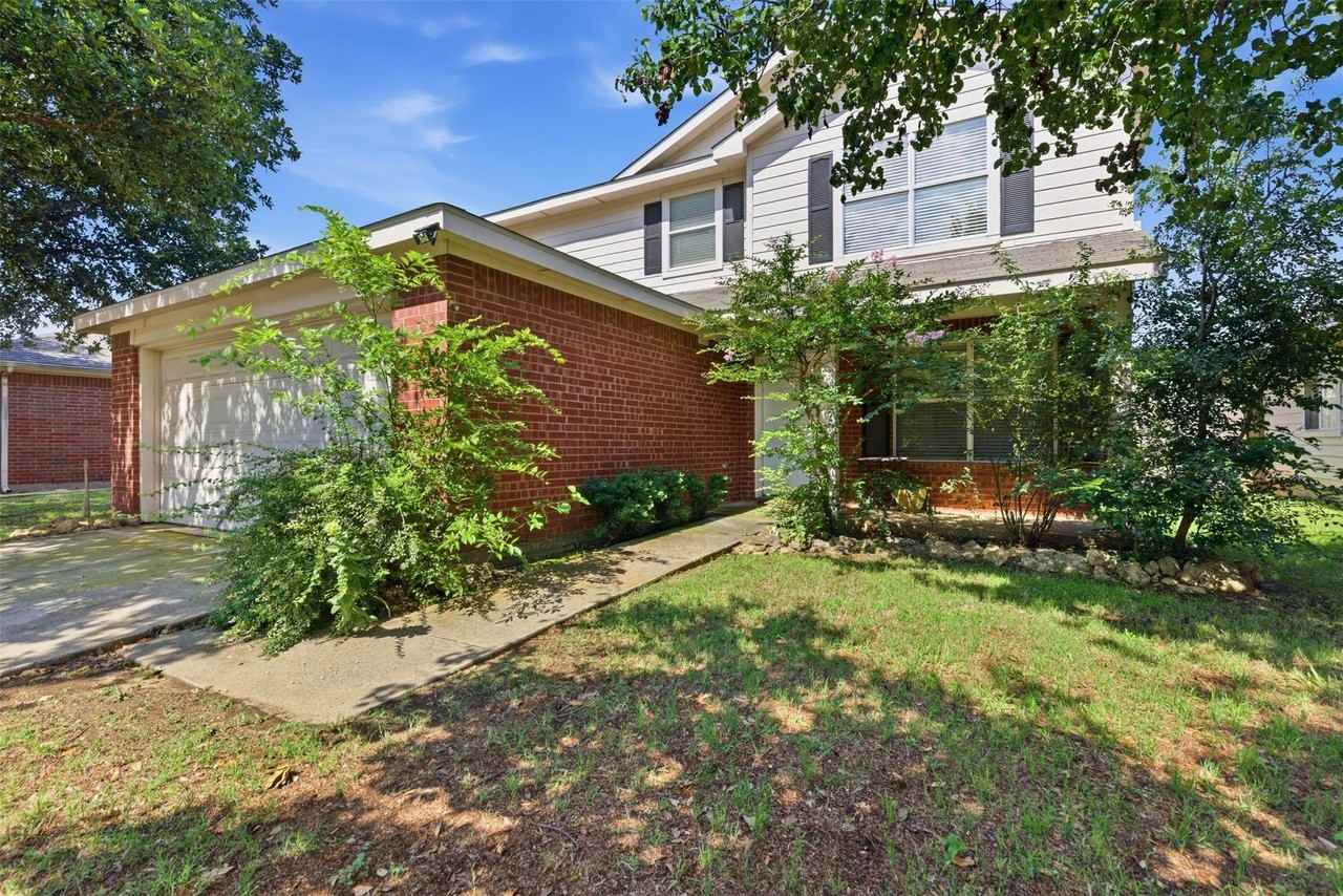 2313 Southway - Photo 4 of 35