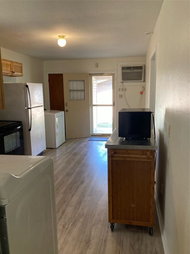 4416 Highway 171 - Photo 5 of 24
