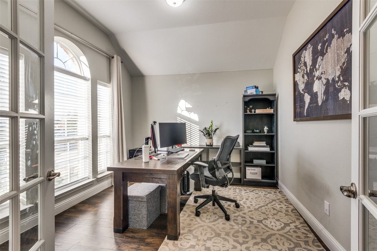 2913 Dockside - Photo 4 of 34