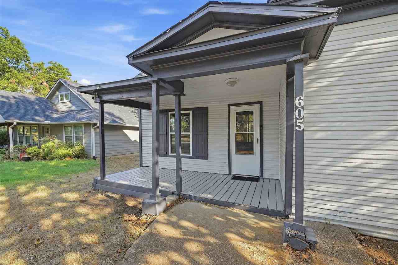 605 E Woodard St - Photo 4 of 20