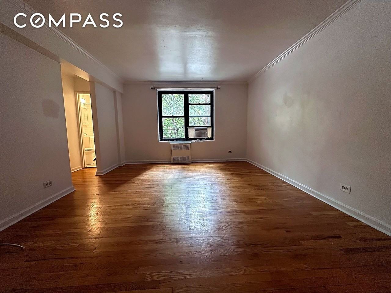 4489 Broadway #3D