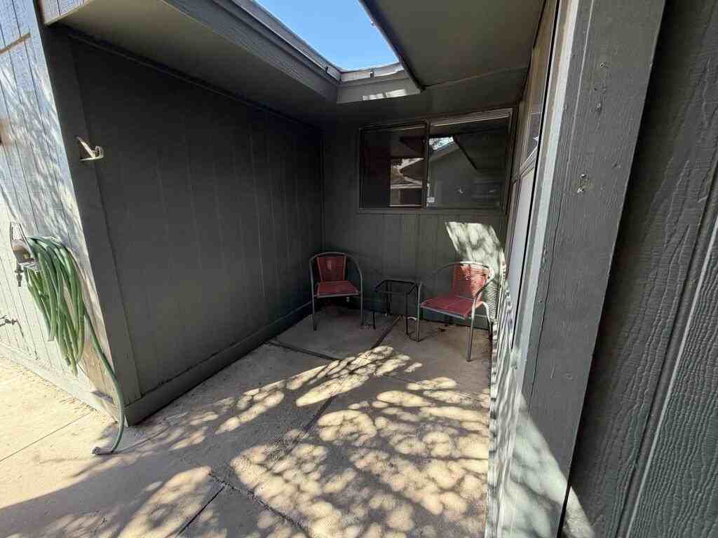 3951 Scott St - Photo 2 of 19