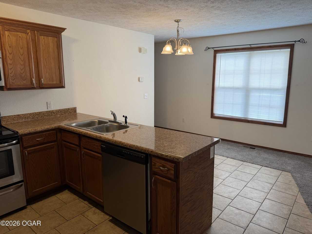 1821 New Hampshire Ave - Photo 3 of 9