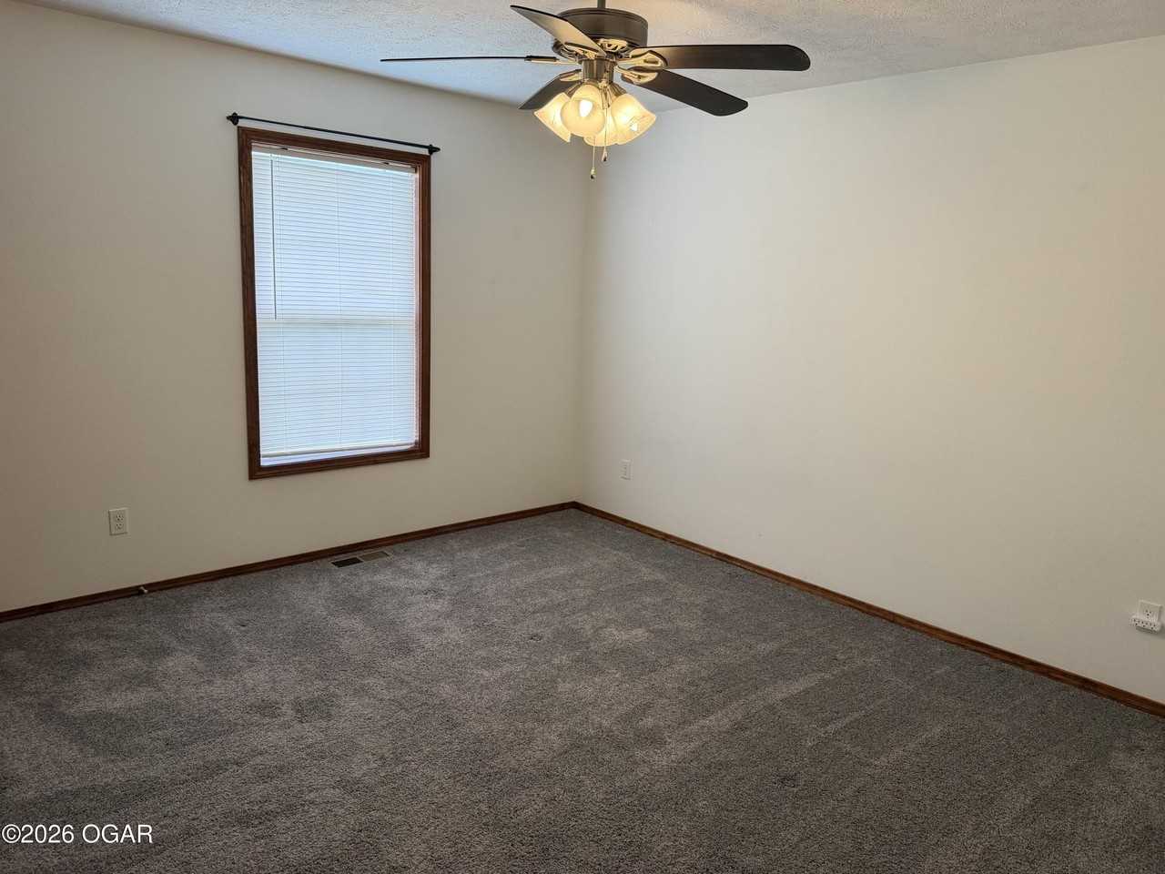 1821 New Hampshire Ave - Photo 7 of 9