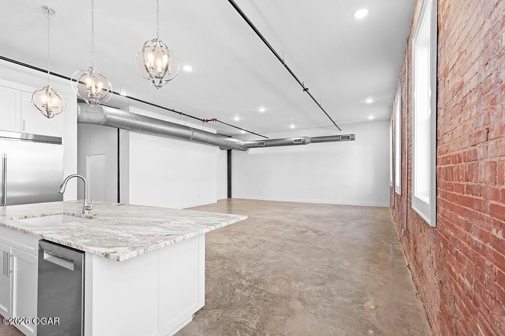 401 S Virginia Ave #103 - Photo 7 of 24
