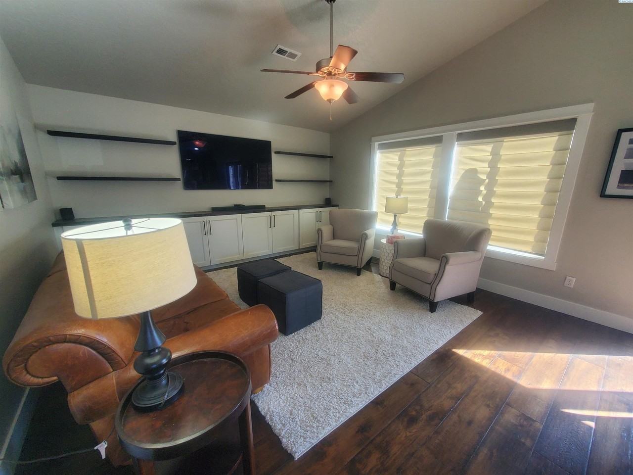 607 S Yolo St - Photo 7 of 21