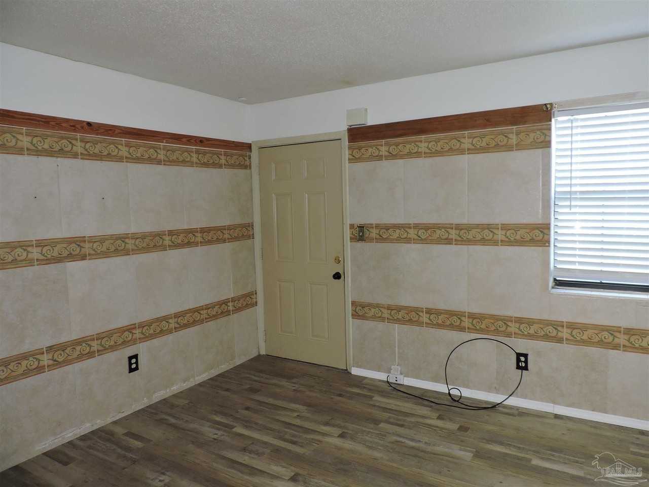 9610 Bowman Ave #A - Photo 2 of 12