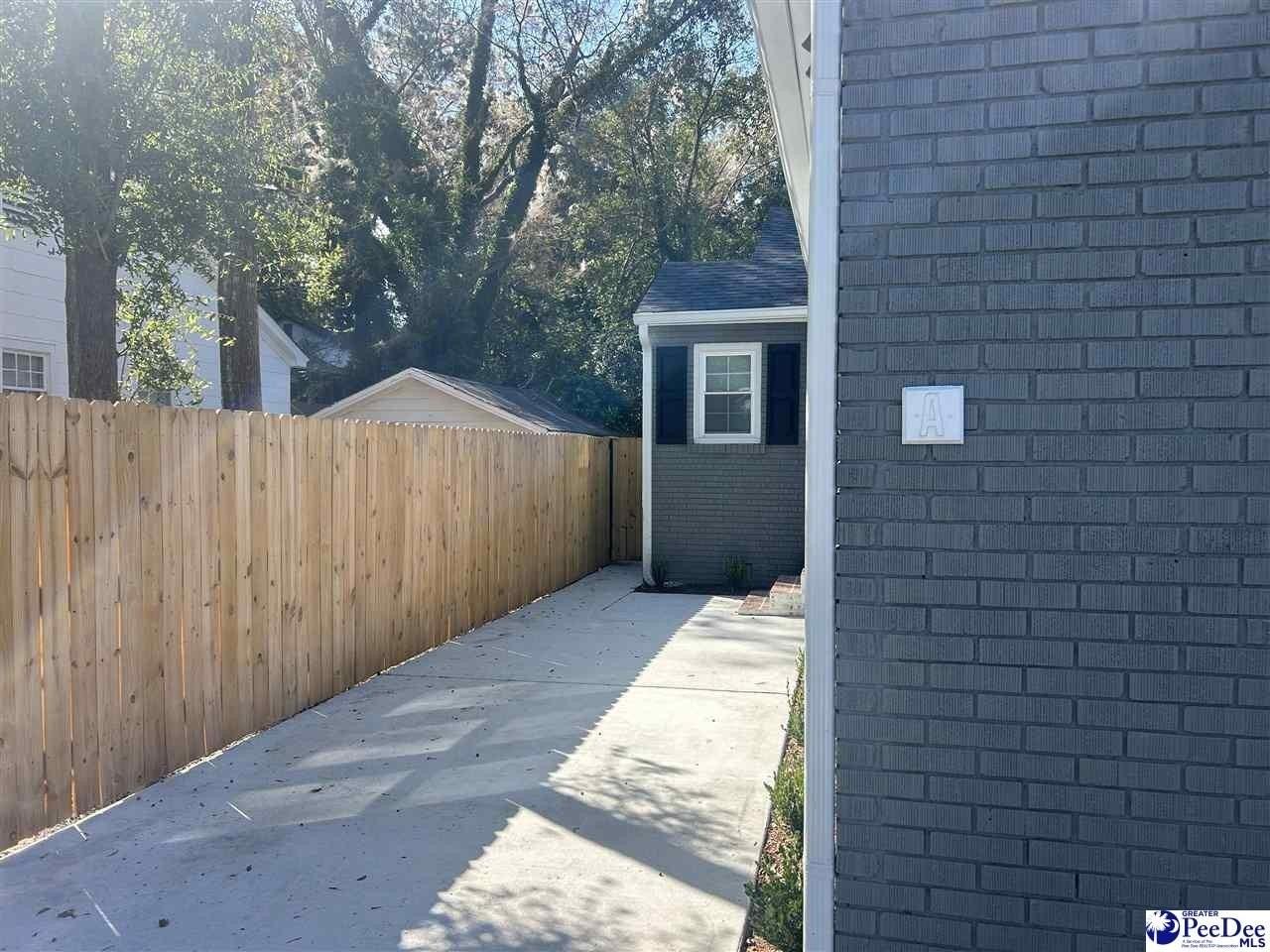 710A Gregg Ave - Photo 2 of 13