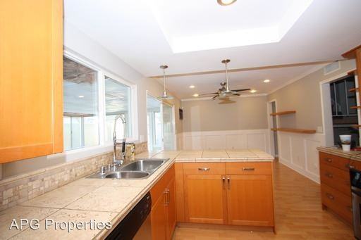 5031 Andrew Dr - Photo 3 of 8