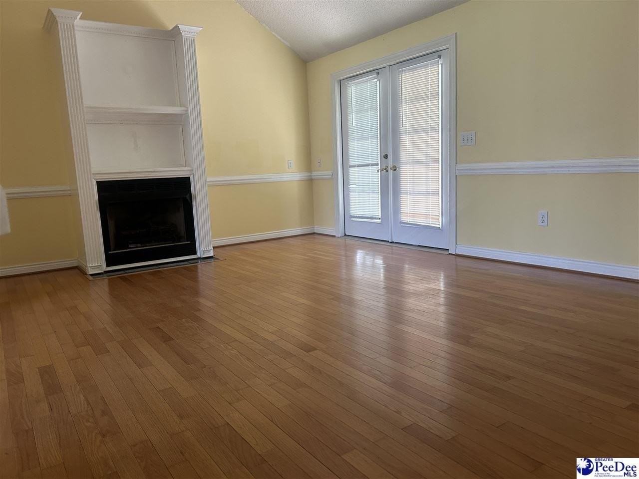622 Aspen St - Photo 6 of 14