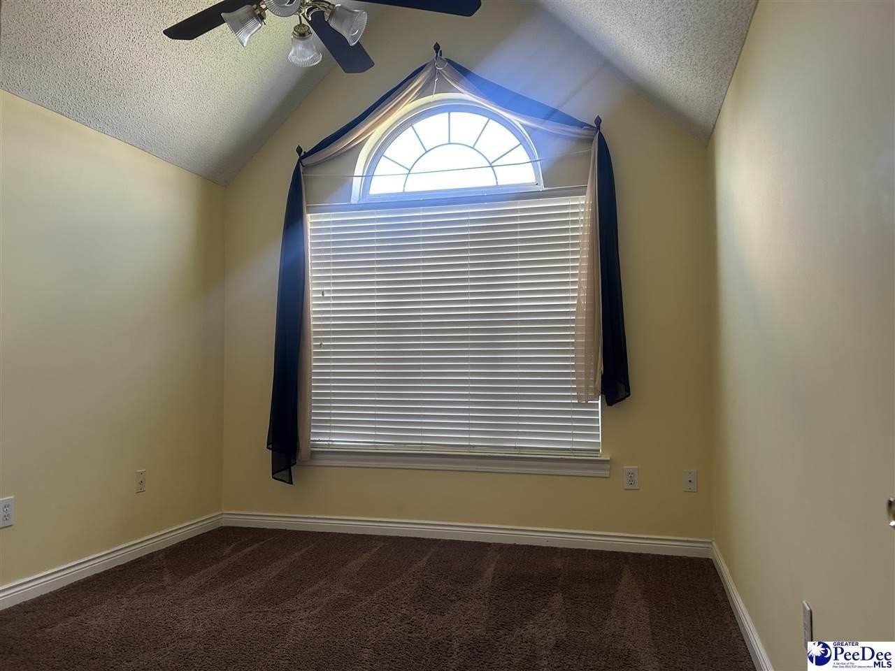 622 Aspen St - Photo 7 of 14