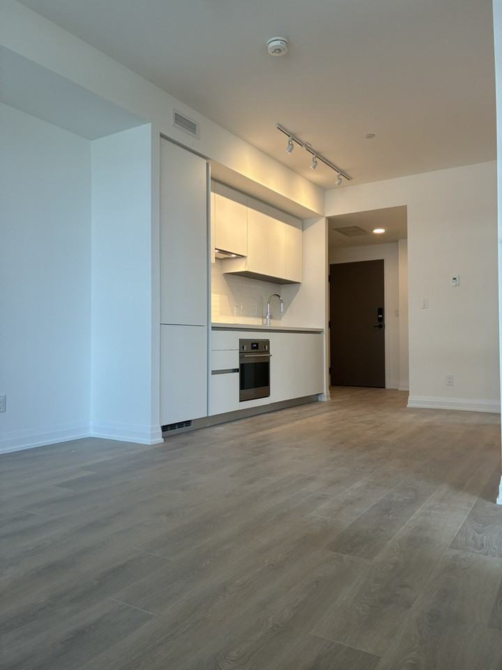 4015 The Exchange - Photo 3 of 13