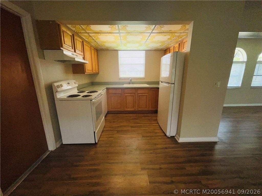 544 Se Chapman Ave - Photo 5 of 11