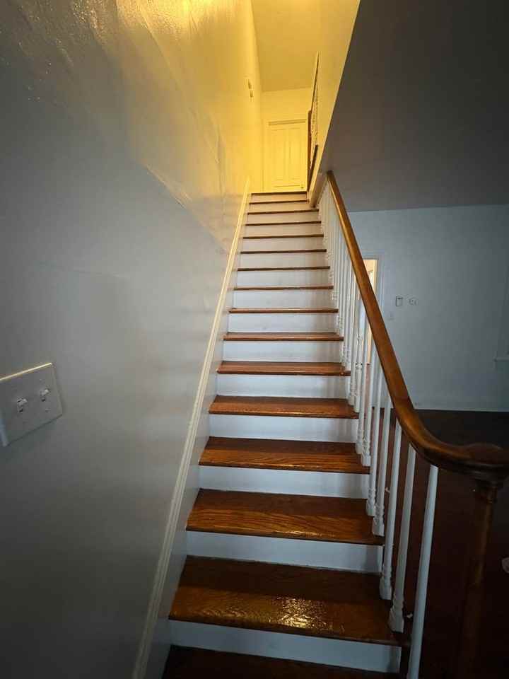 618 W Princess St - Photo 5 of 24
