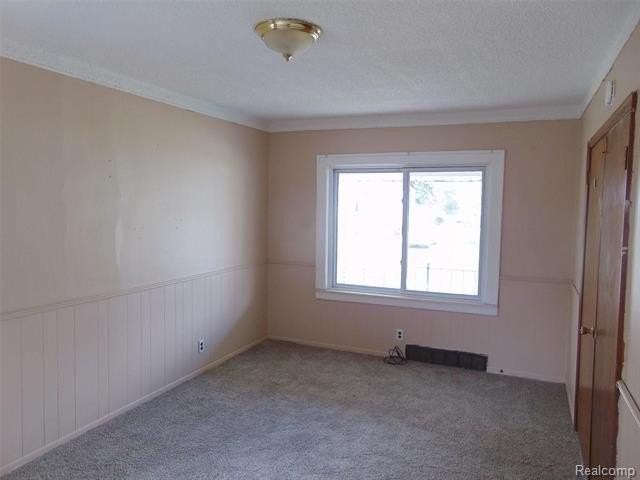 8460 Central - Photo 6 of 24
