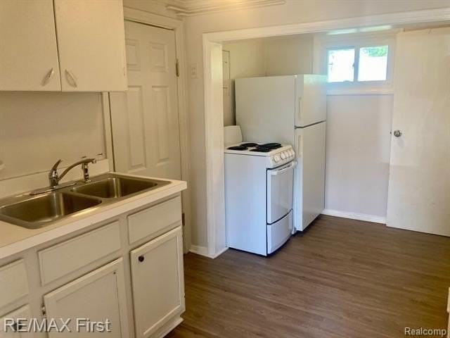23360 Carlisle Ave - Photo 4 of 9
