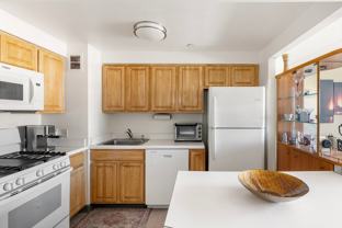 102 Bradhurst Ave - Photo 1 of 1