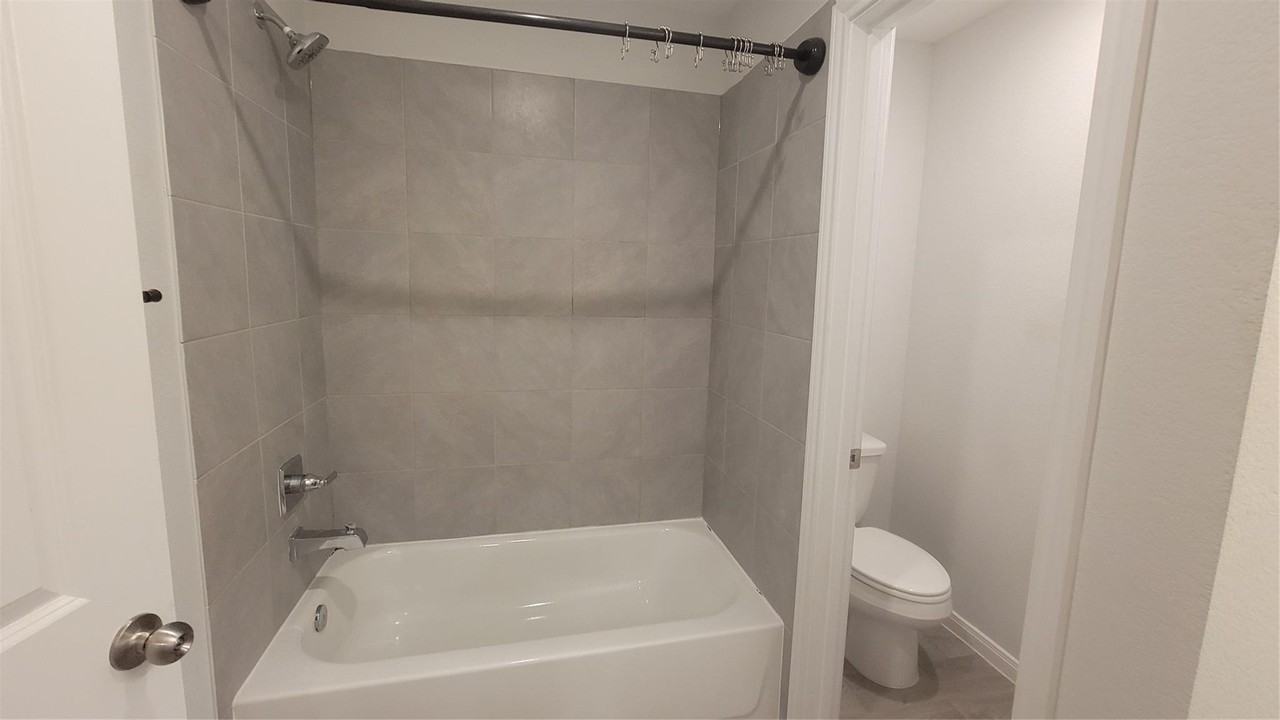 15114 Sorrento Bay Cir - Photo 7 of 14