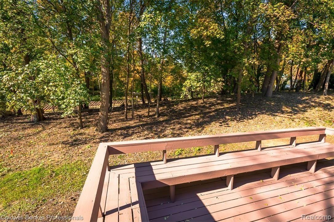 7322 Sandy Creek Ln - Photo 6 of 41