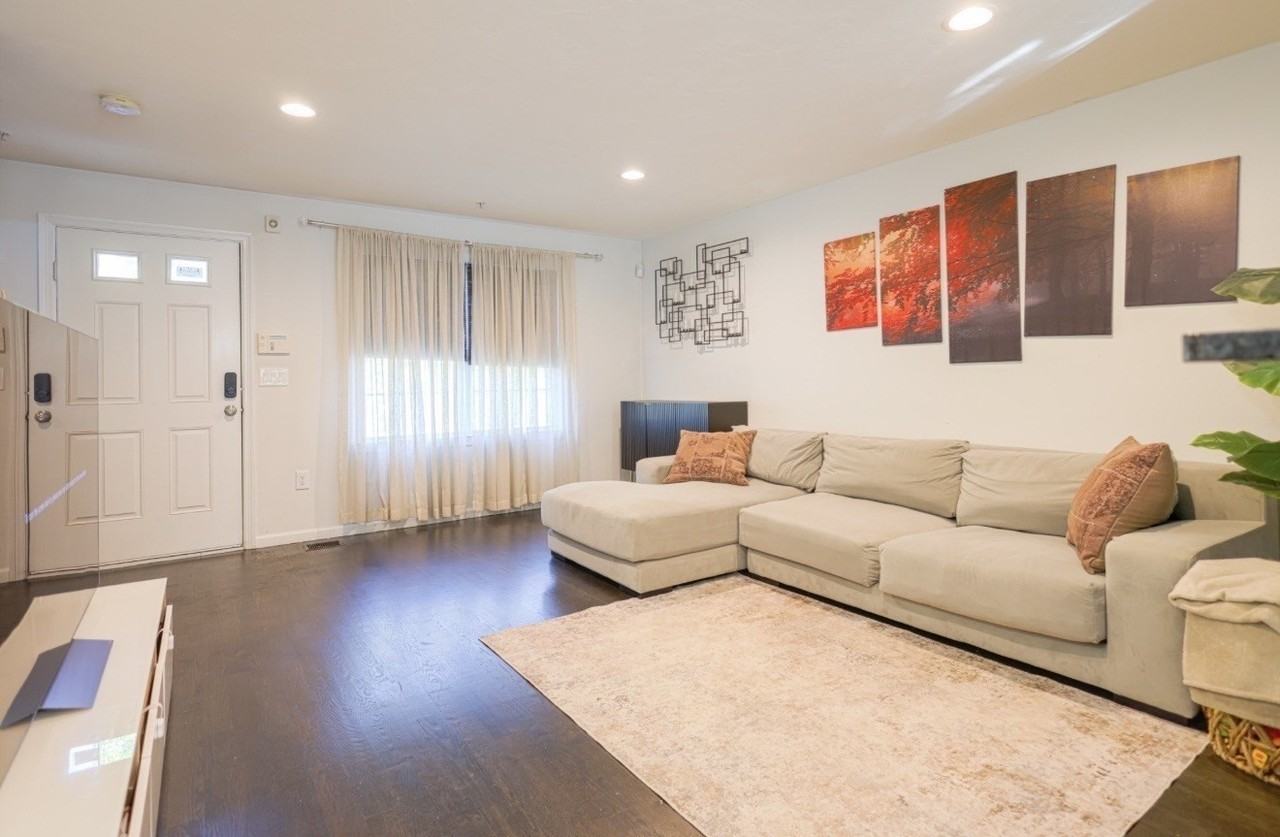 46 Boxberry Ln - Photo 2 of 15