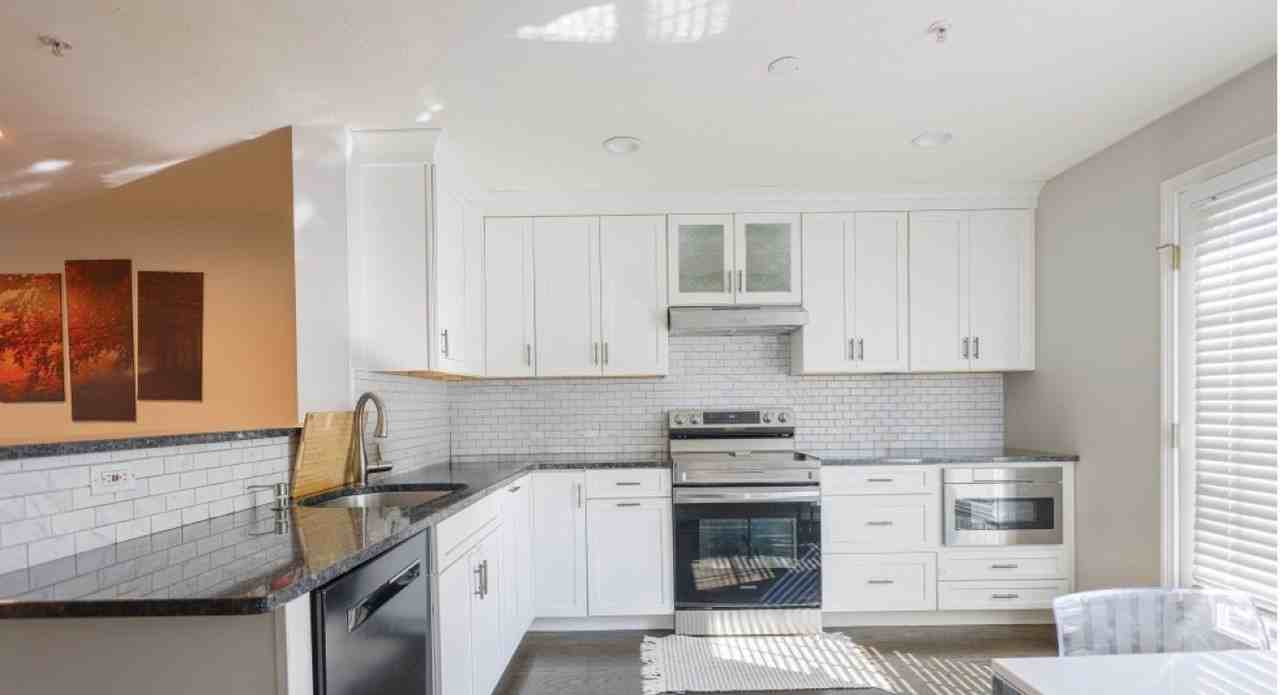 46 Boxberry Ln - Photo 3 of 15