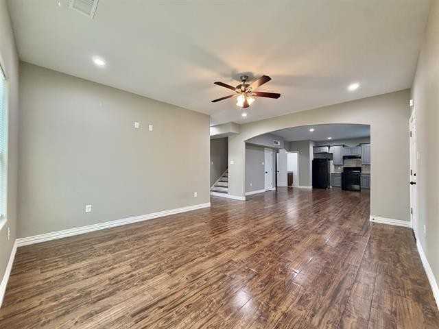6041 25th St - Photo 2 of 35