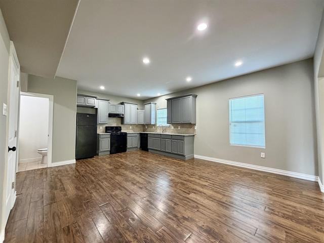6041 25th St - Photo 4 of 35