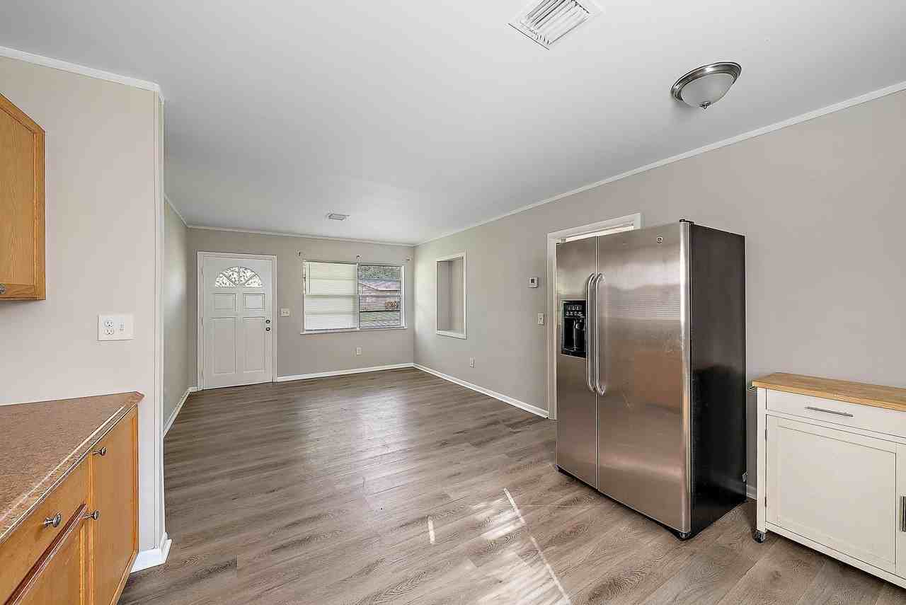 1297 Nw Charlie Green Dr - Photo 6 of 16