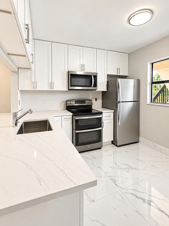 7101 Golf Colony Ct #101 - Photo 5 of 14