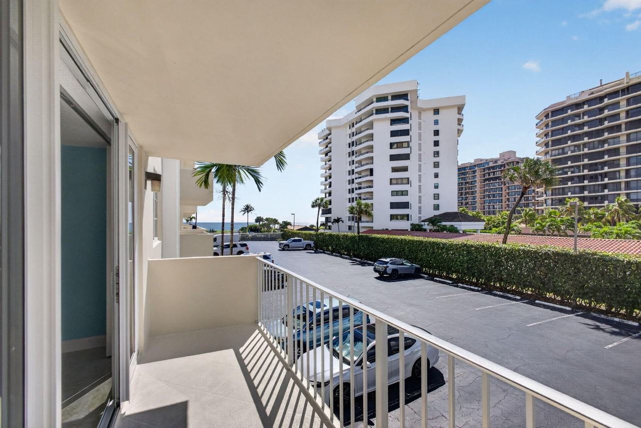 630 Ocean Dr #209 - Photo 6 of 41