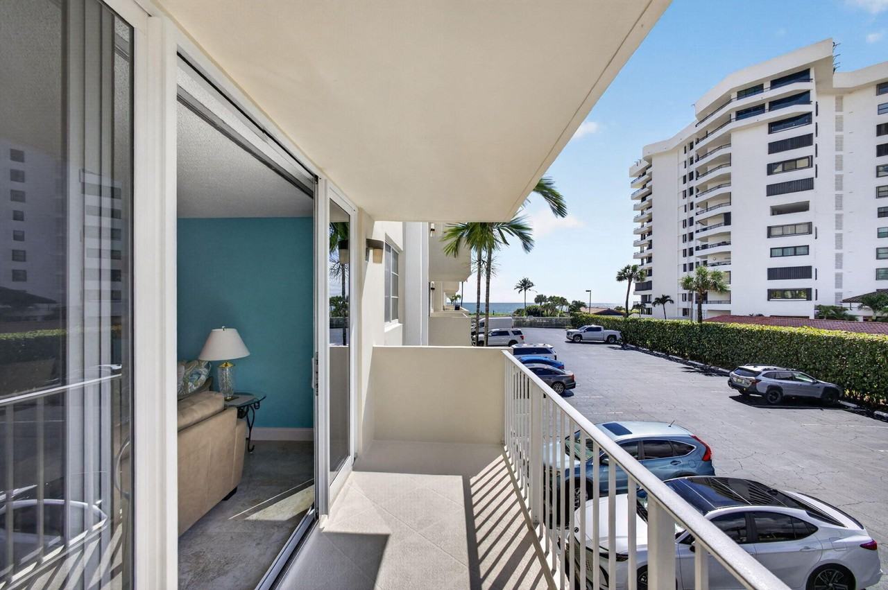 630 Ocean Dr #209 - Photo 7 of 41