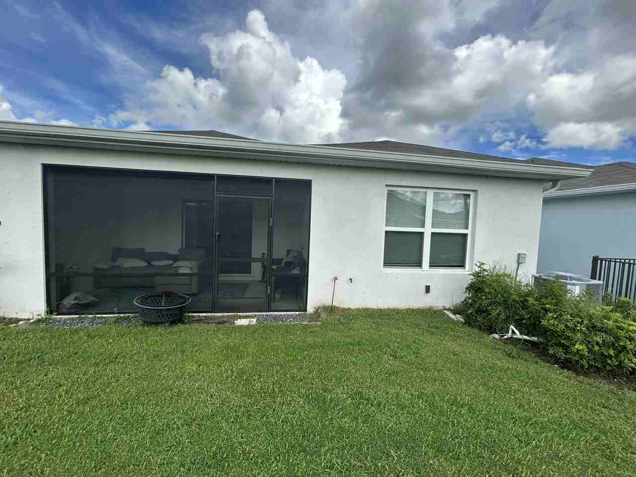 825 Persimmon Pl - Photo 5 of 23