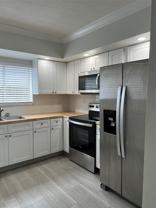 610 Ne 29th Dr #4 - Photo 1 of 1