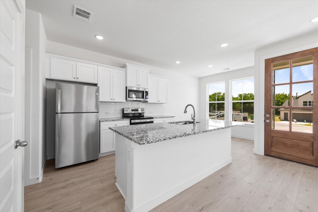 1207 Chestnut Ct #2 - Photo 6 of 23