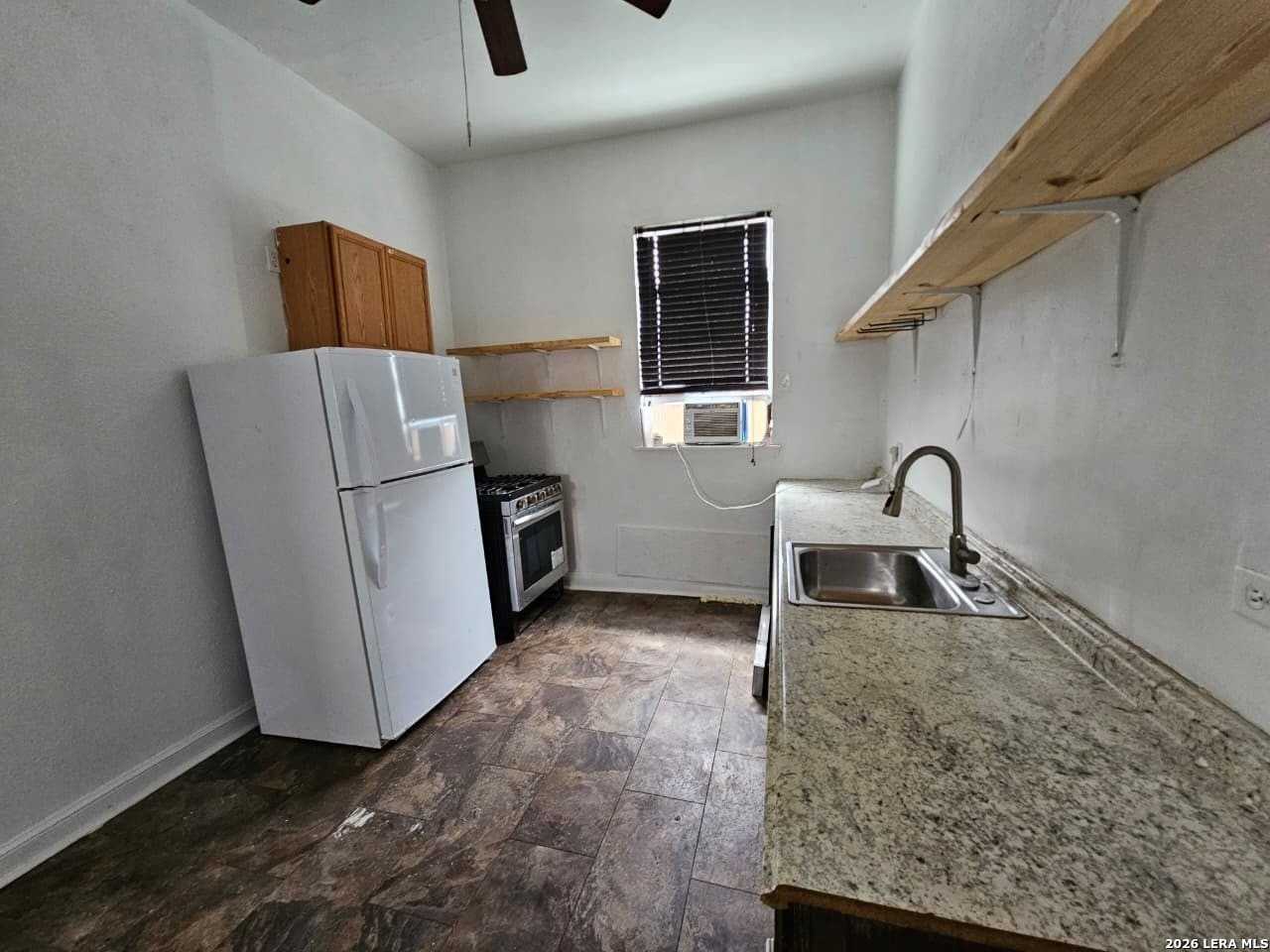 213 Lavonia Pl - Photo 4 of 5