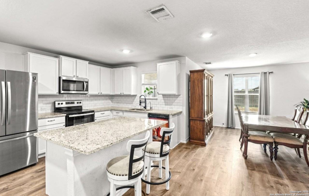324 Washita Riv - Photo 7 of 22