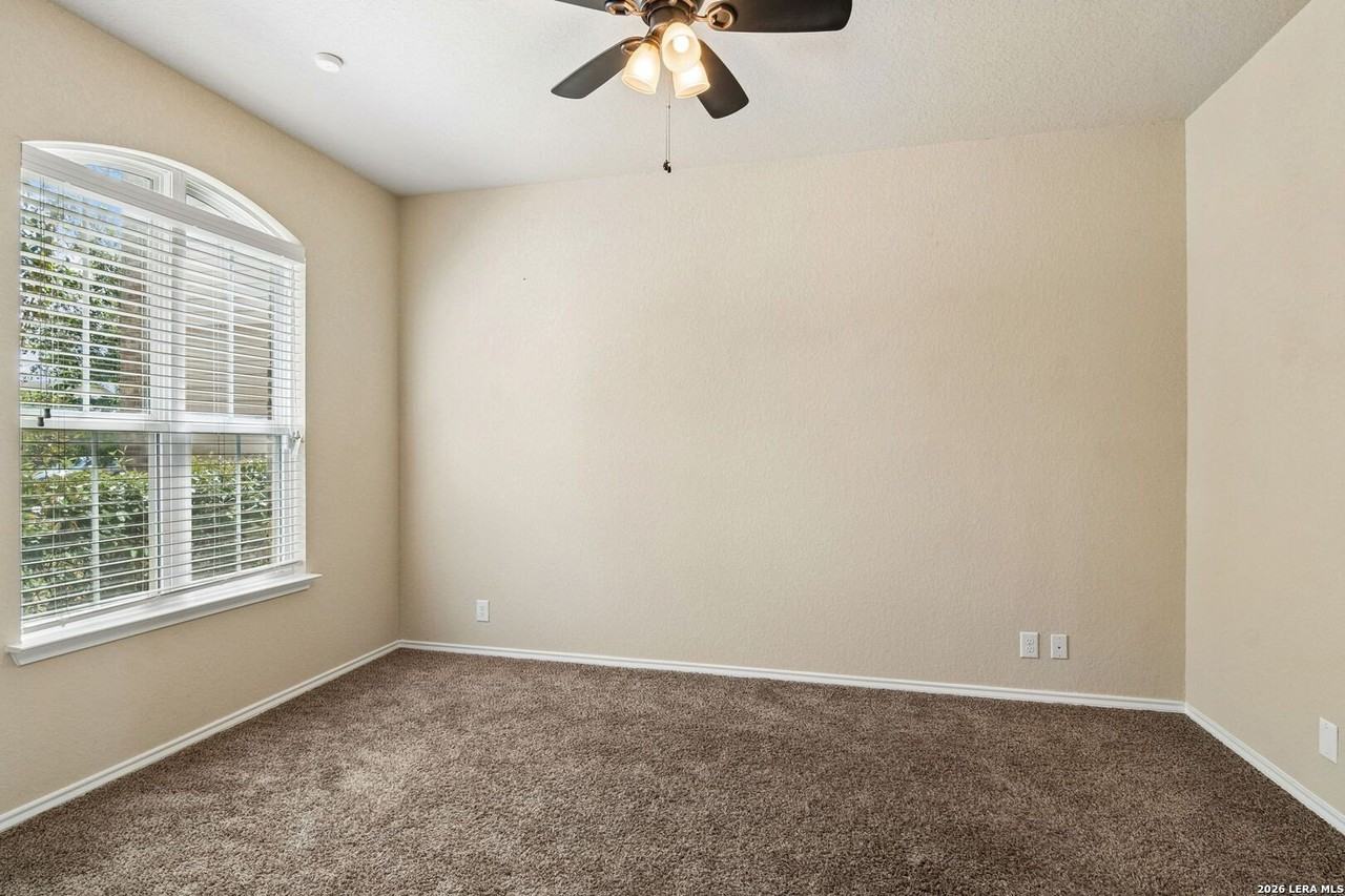136 Jolie Cir - Photo 7 of 31