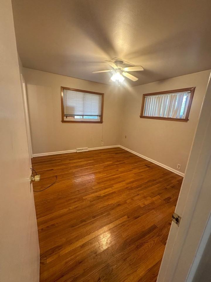 3169 W Grand Ave - Photo 7 of 9