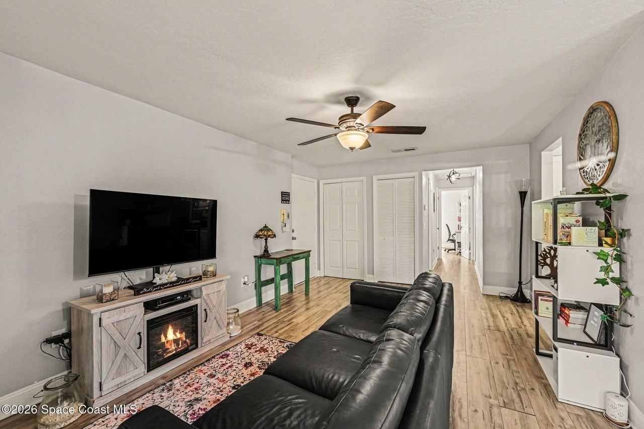 9017 Scarsdale Ct #28G - Photo 7 of 23