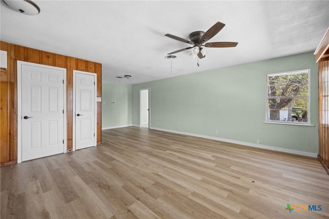 1002 College St - Photo 7 of 27