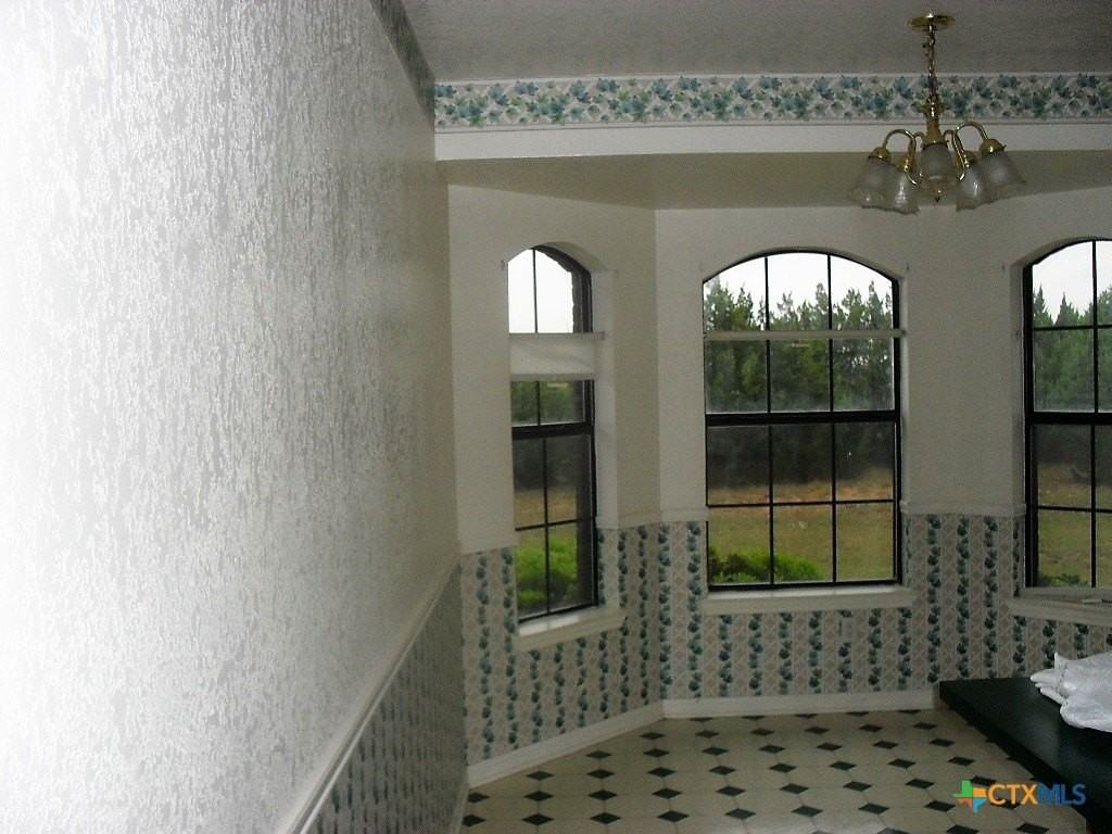 645 Whispering Oaks Dr - Photo 3 of 7